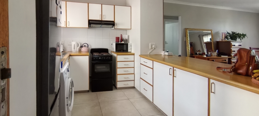 2 Bedroom Property for Sale in Hartenbos Central Western Cape